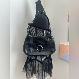 Elegant Black Leather Shoulder Bag
